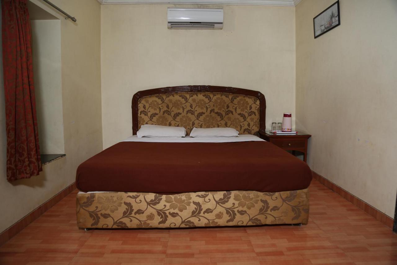 Neetas Shanti Villa Mahābaleshwar Extérieur photo