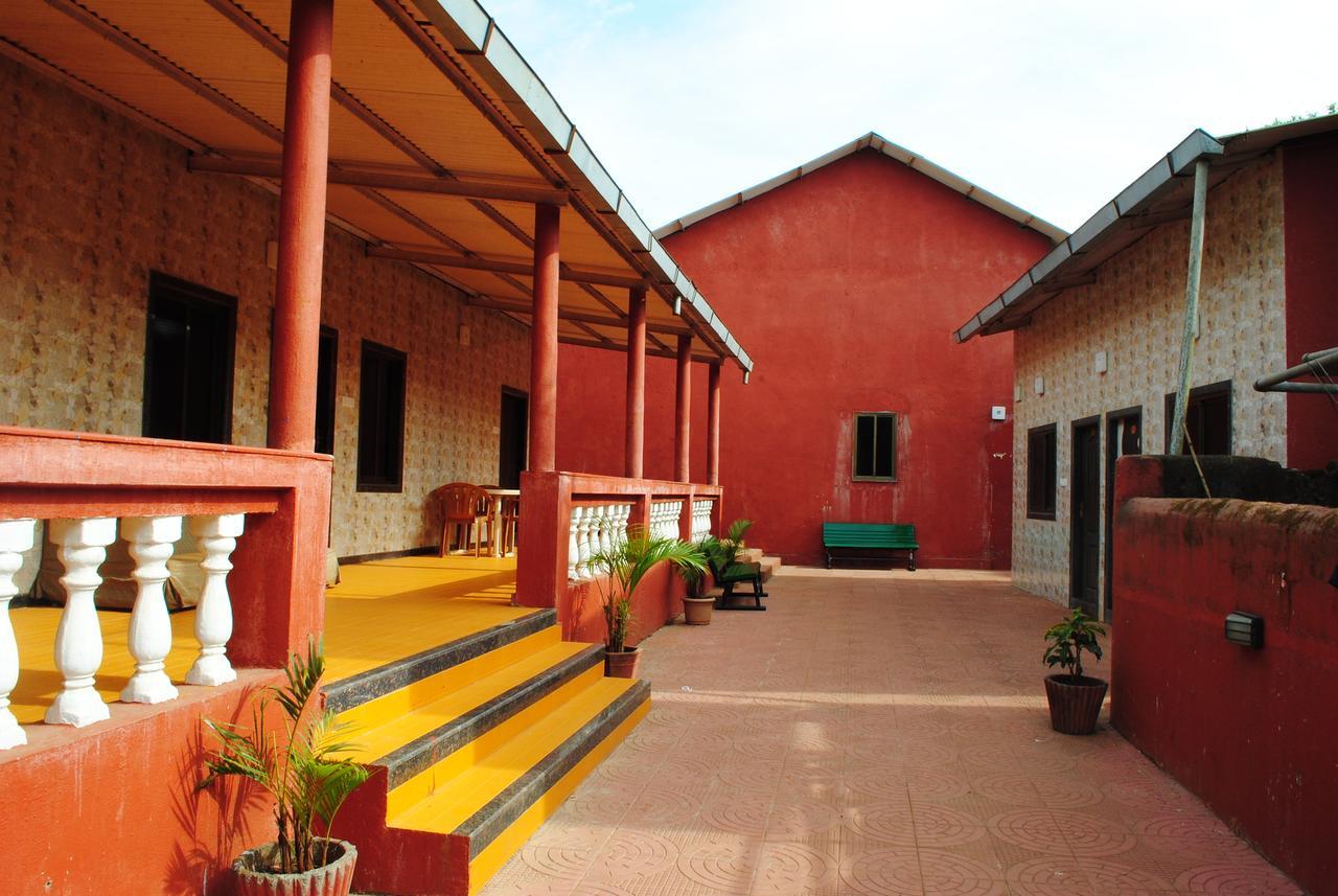 Neetas Shanti Villa Mahābaleshwar Extérieur photo