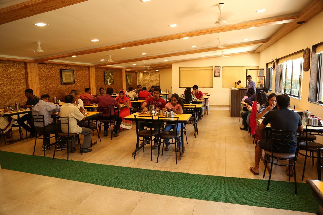 Neetas Shanti Villa Mahābaleshwar Extérieur photo
