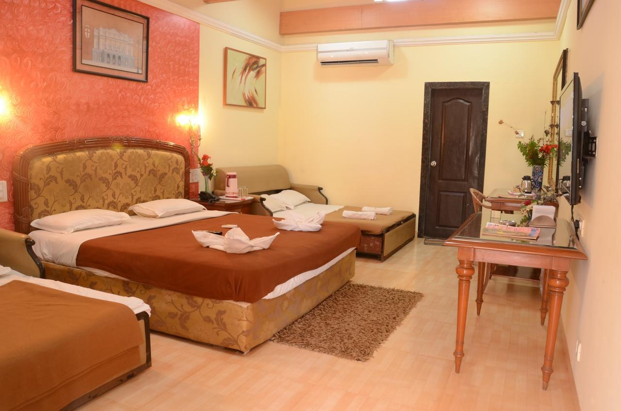 Neetas Shanti Villa Mahābaleshwar Extérieur photo
