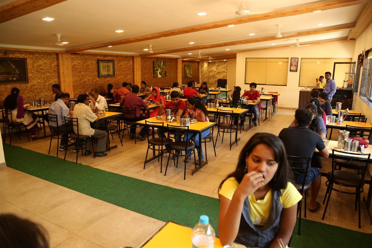 Neetas Shanti Villa Mahābaleshwar Extérieur photo